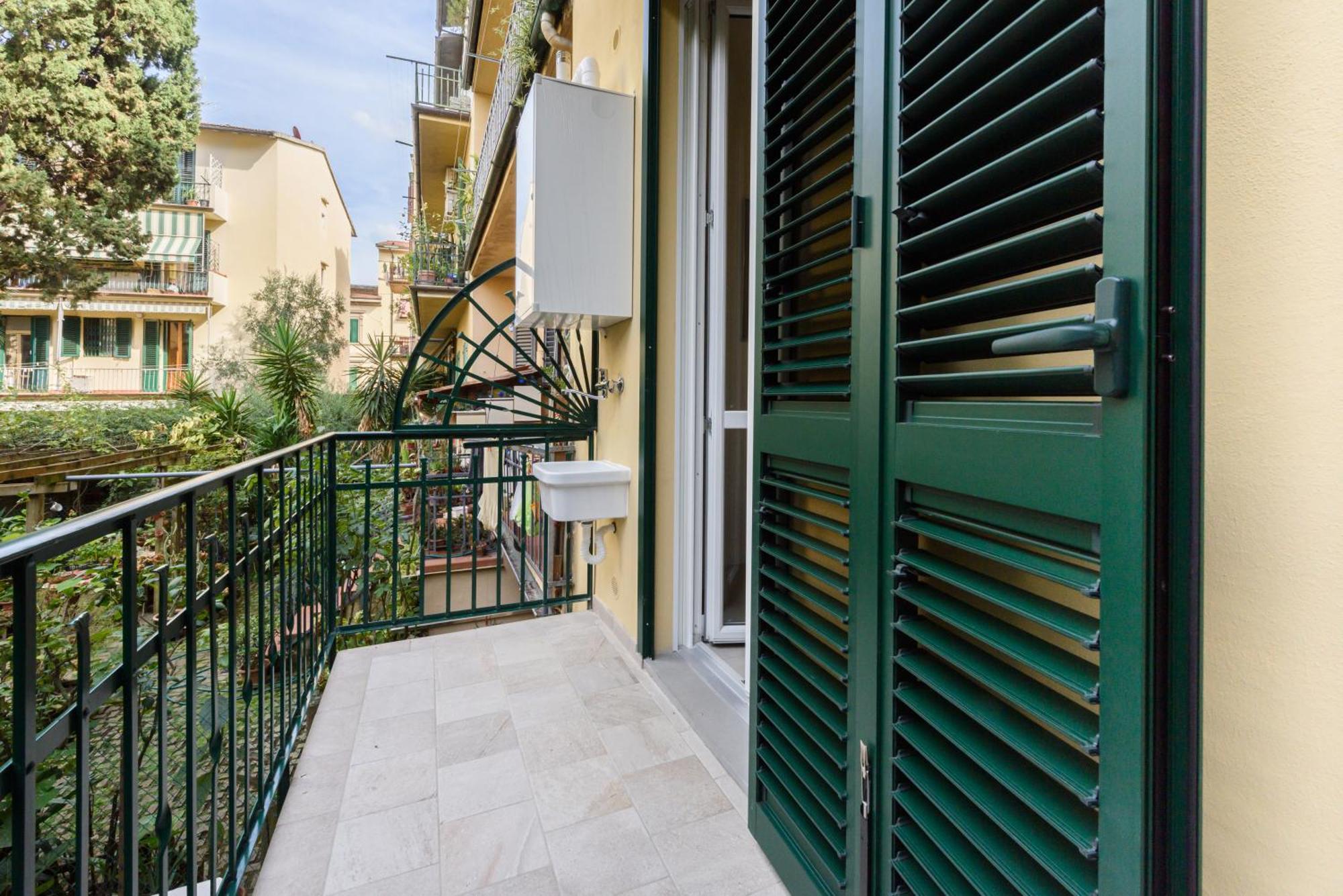 Napoleone - New Near Historic Center Apartment