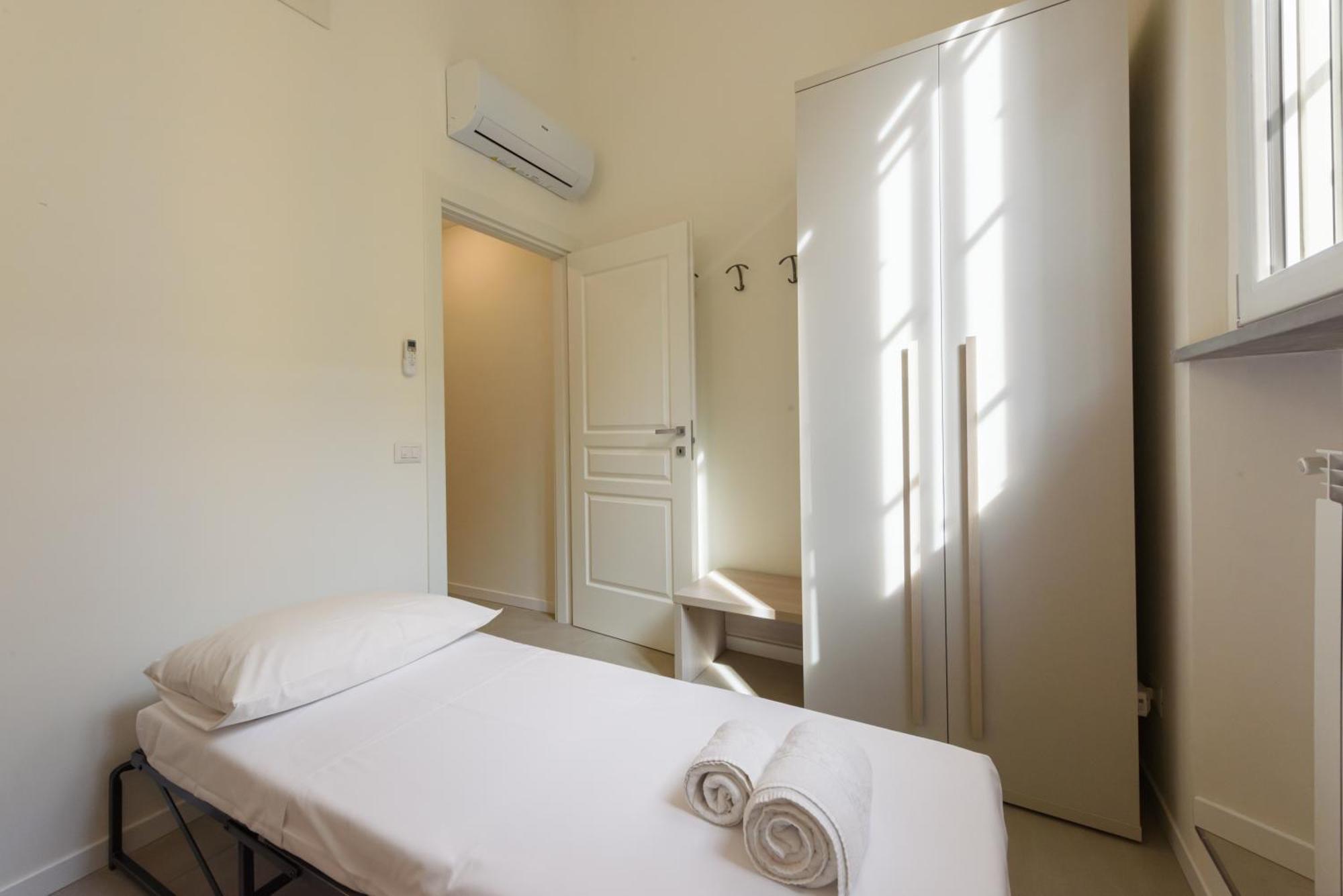 Napoleone - New Near Historic Center