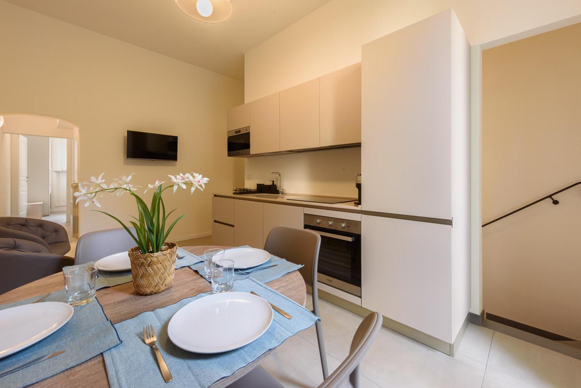 Napoleone - New Near Historic Center *