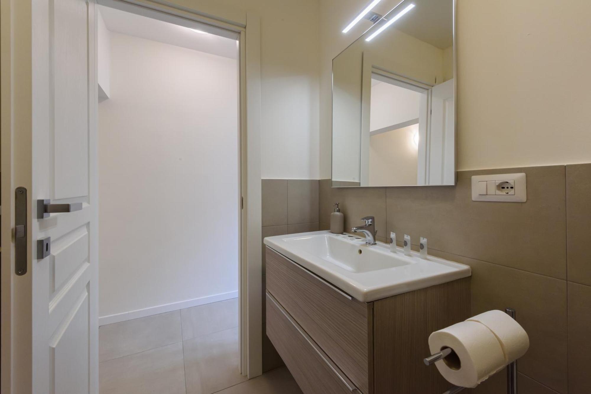 Napoleone - New Near Historic Center *